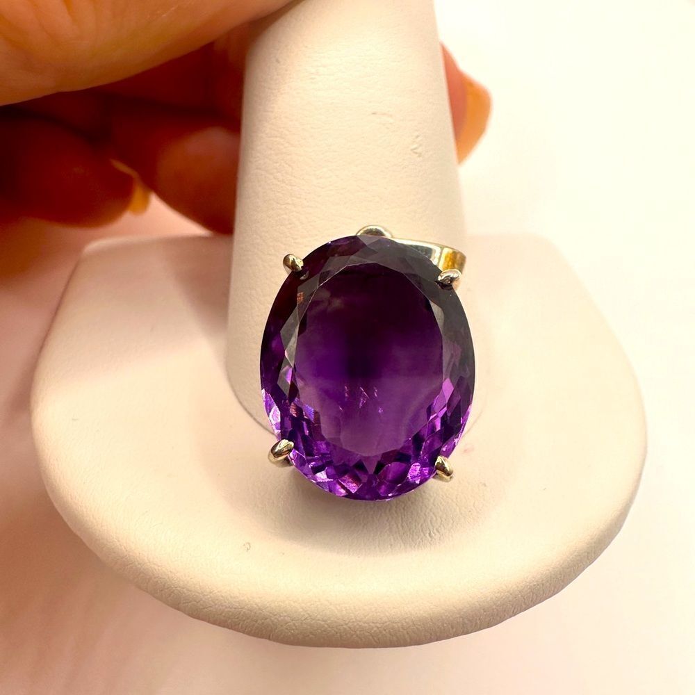 13.5ct genuine oval cut, faceted amethyst, stamped .925 pendant!
